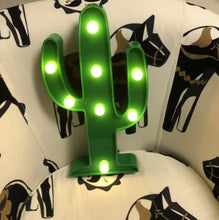 Load image into Gallery viewer, Cactus Lamp