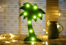 Load image into Gallery viewer, Cactus Lamp